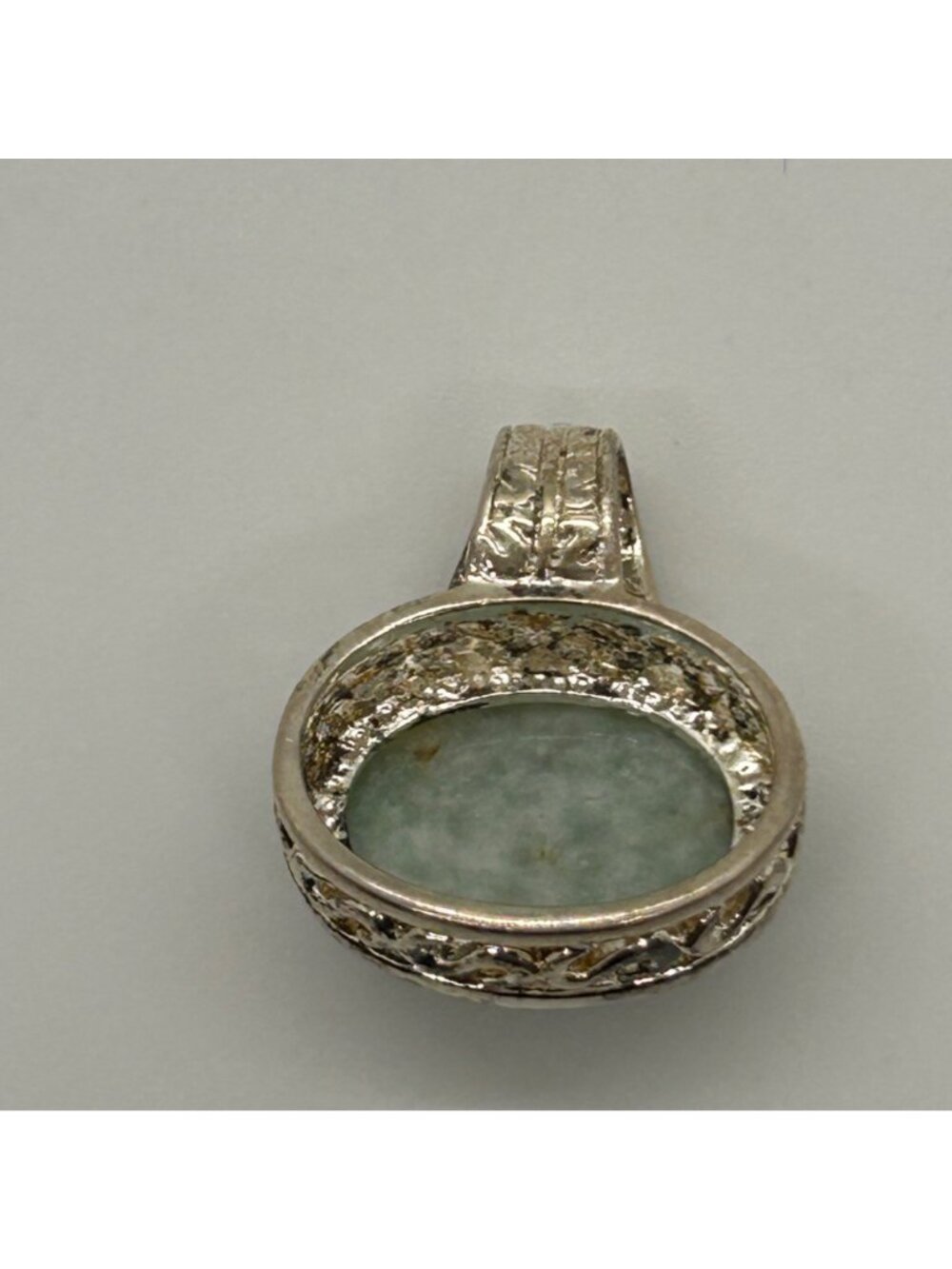Vintage Green Agate Pendant Silver-Tone Oval Filigree Bezel Cabochon Stone - Picture 6 of 10